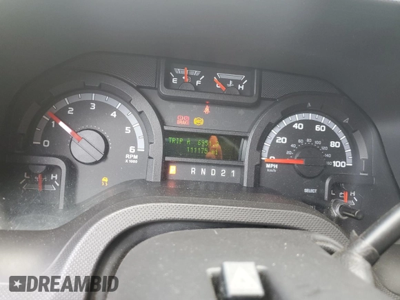 2010 Ford Econoline Passenger XL с VIN 1FBNE3BL2ADA55175, выставлен на аукционе Copart как лот 58540605 с пробегом 111 175 миль миль и Списание • Salvage title. История ставок и продаж доступна на DreamBid. Изображение 9.