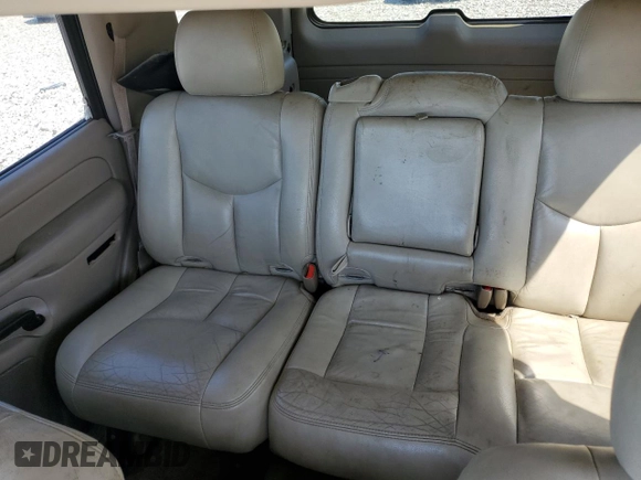 2005 GMC Yukon SLT z VIN 1GKEC13TX5R106956, wystawiony jako Copart lot #52486205 z przebiegiem 317 375 mil mil oraz Szkoda całkowita • Salvage title. Historia ofert i sprzedaży dostępna na DreamBid. Obrazek 10.