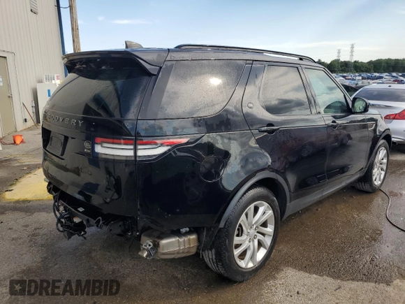 2020 Land Rover Discovery SE with VIN SALRG2RV2L2431051, listed as a Copart auction lot 60125004 with 32,134 mi miles and Salvage Title. Bid and sale history available at carsss.com. Image 3.