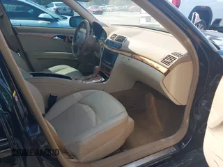 2008 Mercedes-Benz E Luxury 3.5L with VIN WDBUF56X58B275024, listed as a IAAI auction lot 41918611 with 149,256 mi miles. Bid and sale history available at carsss.com. Image 5.
