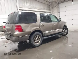 2003 Ford Expedition Special Service with VIN 1FMPU15L43LC37911, listed as a IAAI auction lot 41220050 with 221,976 mi miles. Bid and sale history available at carsss.com. Image 4.