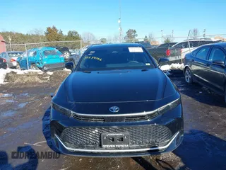 2024 Toyota Crown XLE z VIN JTDAAAAF1R3024782, wystawiony jako IAAI lot #41544288 z przebiegiem 13 379 mil mil oraz . Historia ofert i sprzedaży dostępna na DreamBid. Obrazek 13.