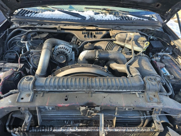 2007 Ford F-450 with VIN 1FDXF47P77EA65475, listed as a Copart auction lot 44813795 with 100,915 mi miles and Clean title. Bid and sale history available at DreamBid. Image 7.
