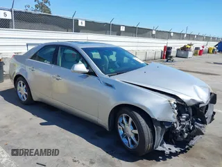 2008 Cadillac CTS RWD z VIN 1G6DM577280111413, wystawiony jako IAAI lot #42238643 z przebiegiem 114 706 mil mil oraz . Historia ofert i sprzedaży dostępna na DreamBid. Obrazek 1.