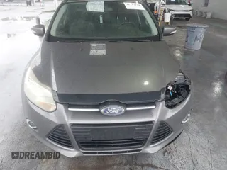 2014 Ford Focus SE with VIN 1FADP3K28EL167909, listed as a IAAI auction lot 41747128 with 239,780 mi miles. Bid and sale history available at carsss.com. Image 13.