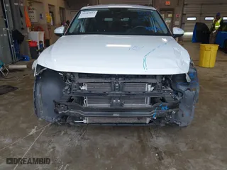 2021 Volkswagen Tiguan SE with VIN 3VV2B7AX1MM142501, listed as a IAAI auction lot 40983853 with 45,121 mi miles. Bid and sale history available at carsss.com. Image 6.