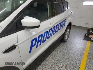 2018 Ford Escape SE z VIN 1FMCU9GD3JUC89119, wystawiony jako IAAI lot #42421139 z przebiegiem 42 209 mil mil oraz . Historia ofert i sprzedaży dostępna na DreamBid. Obrazek 4.