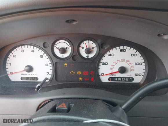 2011 Ford Ranger XLT with VIN 1FTLR4FE6BPA75535, listed as a IAAI auction lot 41601891 with 121,326 mi miles. Bid and sale history available at carsss.com. Image 7.