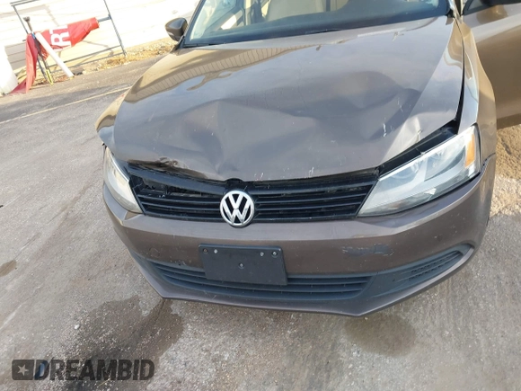 2012 Volkswagen Jetta SE с VIN 3VWDP7AJ4CM370850, выставлен на аукционе IAAI как лот 40704526 с пробегом 156 554 миль миль и . История ставок и продаж доступна на DreamBid. Изображение 6.