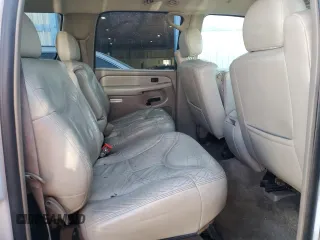 2002 GMC Yukon XL SLT with VIN 1GKEC16T62J193518, listed as a Copart auction lot 73010524 with 246,849 mi miles and Salvage Title. Bid and sale history available at carsss.com. Image 11.