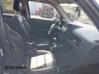 2015 Jeep Patriot High Altitude с VIN 1C4NJRFB6FD176777, выставлен на аукционе IAAI как лот 42381159 с пробегом 139 530 миль миль и . История ставок и продаж доступна на DreamBid. Изображение 5.