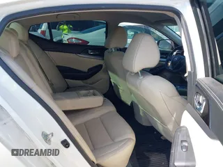 2017 Nissan Maxima SV with VIN 1N4AA6AP3HC389930, listed as a IAAI auction lot 42343554 with 128,926 mi miles and . Bid and sale history available at DreamBid. Image 8.