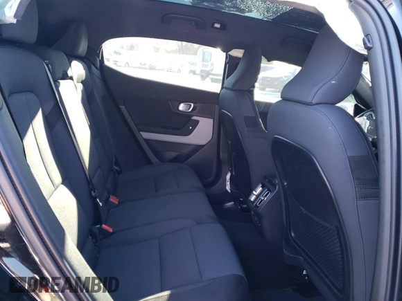 2021 Polestar 2 Launch Edition z VIN LPSED3KA1ML008901, wystawiony jako Copart lot #41523945 z przebiegiem Nie podano mil oraz Szkody całkowita. Historia ofert i sprzedaży dostępna na DreamBid. Obrazek 10.