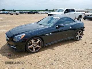 2014 Mercedes-Benz SLK 350 z VIN WDDPK5HA7EF085948, wystawiony jako Copart lot #64287365 z przebiegiem 33 586 mil mil oraz Szkoda całkowita • Salvage title. Historia ofert i sprzedaży dostępna na DreamBid. Obrazek 1.