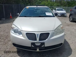 2008 Pontiac G6 GT with VIN 1G2ZH57N184175266, listed as a IAAI auction lot 42102626 with 175,685 mi miles. Bid and sale history available at carsss.com. Image 12.