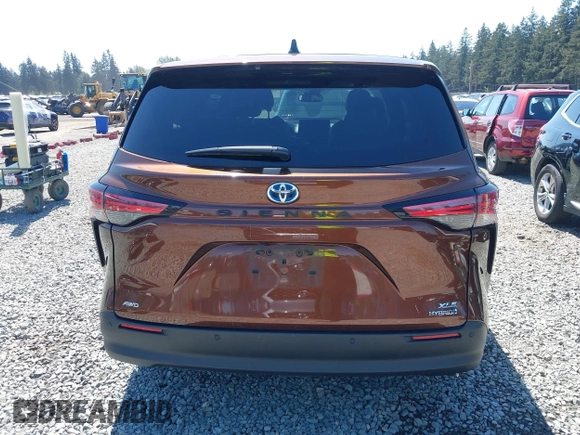 2021 Toyota Sienna XLE with VIN 5TDYSKFC9MS002567, listed as a IAAI auction lot 42162619 with 47,793 mi miles and . Bid and sale history available at DreamBid. Image 17.