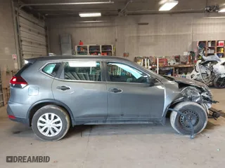2018 Nissan Rogue S with VIN 5N1AT2MVXJC752295, listed as a IAAI auction lot 41883127 with 68,847 mi miles. Bid and sale history available at carsss.com. Image 13.