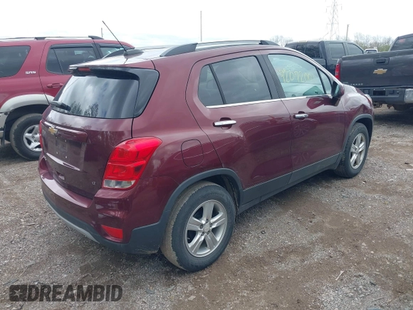 2017 Chevrolet Trax LT with VIN 3GNCJLSB0HL250919, listed as a IAAI auction lot 42092001 with 101,920 mi miles. Bid and sale history available at carsss.com. Image 4.