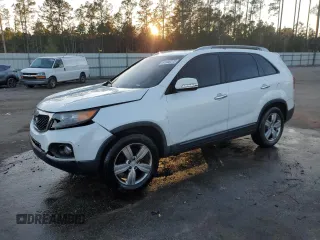 2013 Kia Sorento EX with VIN 5XYKU4A61DG398715, listed as a Copart auction lot 41448275 with 189,377 mi miles and Salvage Title. Bid and sale history available at carsss.com. Image 1.