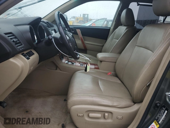 2010 Toyota Highlander Limited with VIN 5TDDK3EH1AS036418, listed as a Copart auction lot 54571015 with 134,409 mi miles and Salvage title. Bid and sale history available at DreamBid. Image 7.