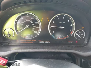 2015 BMW X4 xDrive28i with VIN 5UXXW3C53F0M88714, listed as a IAAI auction lot 41483692 with 132,054 mi miles. Bid and sale history available at carsss.com. Image 15.