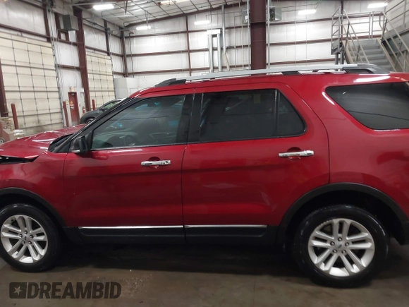 2014 Ford Explorer XLT with VIN 1FM5K8D82EGC13413, listed as a IAAI auction lot 41583376 with 138,890 mi miles and . Bid and sale history available at carsss.com. Image 14.