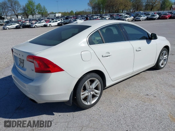 2015 Volvo S60 T5 Drive-E Platinum with VIN YV140MFM7F1346644, listed as a IAAI auction lot 41984716 with 78,210 mi miles. Bid and sale history available at carsss.com. Image 4.
