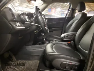 2019 MINI Countryman Cooper S z VIN WMZYT3C56K3E95036, wystawiony jako Copart lot #44202015 z przebiegiem 53 421 mil mil oraz Szkoda całkowita • Salvage title. Historia ofert i sprzedaży dostępna na DreamBid. Obrazek 7.