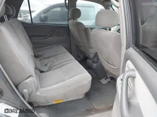 2004 Toyota Sequoia SR5 with VIN 5TDZT34A84S217320, listed as a IAAI auction lot 41472557 with 299,000 mi miles. Bid and sale history available at carsss.com. Image 8.