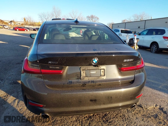 2022 BMW 3 Series 330i xDrive with VIN 3MW5R7J03N8C37885, listed as a IAAI auction lot 41018959 with 13,491 mi miles. Bid and sale history available at carsss.com. Image 16.