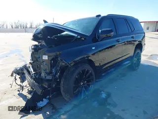 2025 Cadillac Escalade z VIN 1GYS8ERL0SR151490, wystawiony jako IAAI lot #41378504 z przebiegiem Nie podano mil oraz . Historia ofert i sprzedaży dostępna na DreamBid. Obrazek 17.