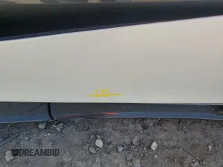 2016 McLaren 570S z VIN SBM13DAA3GW001071, wystawiony jako Copart lot #43108715 z przebiegiem Nie podano mil oraz Szkody całkowita. Historia ofert i sprzedaży dostępna na DreamBid. Obrazek 12.