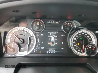 2023 Ram 1500 SLT z VIN 1C6RR6LG2PS564828, wystawiony jako Copart lot #41870845 z przebiegiem 40 771 mil mil oraz Szkoda całkowita • Salvage title. Historia ofert i sprzedaży dostępna na DreamBid. Obrazek 9.
