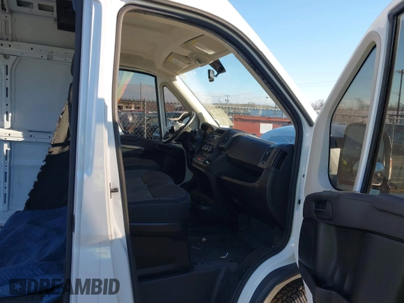 2017 Ram ProMaster Cargo with VIN 3C6TRVDGXHE505951, listed as a IAAI auction lot 41214244 with 285,962 mi miles. Bid and sale history available at carsss.com. Image 5.