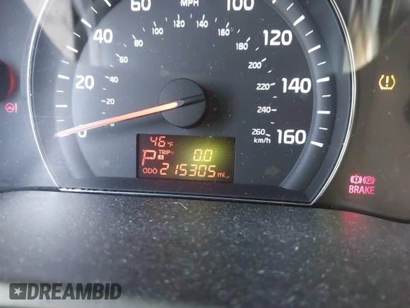 2014 Kia Sorento LX with VIN 5XYKTDA75EG462221, listed as a IAAI auction lot 41885746 with 215,305 mi miles. Bid and sale history available at carsss.com. Image 7.