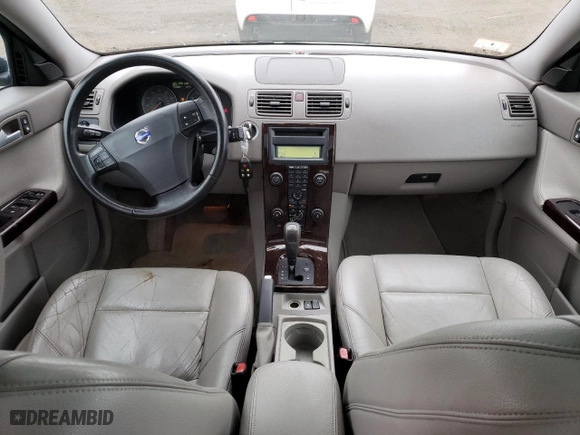 2006 Volvo S40 2.4L with VIN YV1MS390162217418, listed as a Copart auction lot 72558714 with 121,370 mi miles and Salvage Title. Bid and sale history available at carsss.com. Image 8.