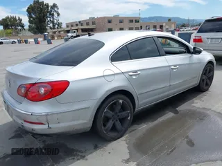 2009 Volkswagen CC 4Motion with VIN WVWGU73C49E514712, listed as a IAAI auction lot 42016839 with 1 mi miles. Bid and sale history available at carsss.com. Image 4.