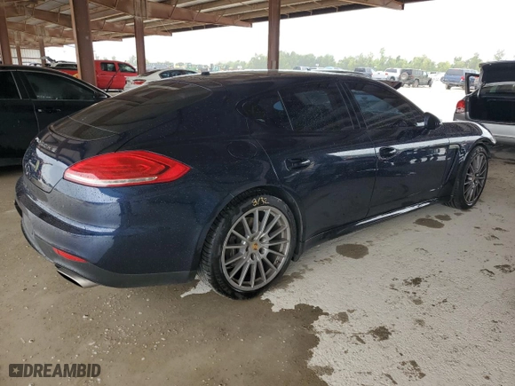 2016 Porsche Panamera 4 with VIN WP0AA2A72GL001426, listed as a Copart auction lot 70510594 with 41,359 mi miles and Salvage Title. Bid and sale history available at carsss.com. Image 3.