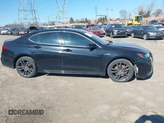 2018 Acura TLX w/Advance Pkg with VIN 19UUB3F85JA801000, listed as a IAAI auction lot 41665274 with 81,627 mi miles. Bid and sale history available at carsss.com. Image 14.