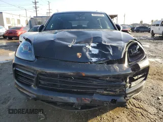 2020 Porsche Cayenne z VIN WP1AA2AY2LDA02538, wystawiony jako Copart lot #50817745 z przebiegiem 132 229 mil mil oraz Szkoda całkowita • Salvage title. Historia ofert i sprzedaży dostępna na DreamBid. Obrazek 5.