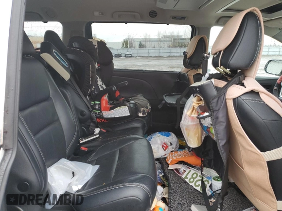 2018 Toyota Sienna SE with VIN 5TDXZ3DCXJS961181, listed as a Copart auction lot 49465115 with 71,962 mi miles and Clean title. Bid and sale history available at DreamBid. Image 11.