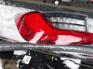 2019 BMW 3 Series 330i с VIN WBA5R1C53KAE82114, выставлен на аукционе IAAI как лот 41632512 с пробегом 92 454 миль миль и . История ставок и продаж доступна на DreamBid. Изображение 12.