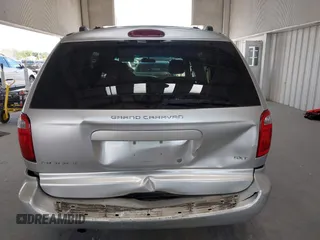 2005 Dodge Caravan SXT with VIN 2D4GP44L65R335656, listed as a IAAI auction lot 42526728 with 322,176 mi miles and . Bid and sale history available at DreamBid. Image 16.