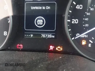 2017 Hyundai Elantra SE z VIN 5NPD84LF1HH166995, wystawiony jako IAAI lot #41511180 z przebiegiem 76 739 mil mil oraz . Historia ofert i sprzedaży dostępna na DreamBid. Obrazek 15.