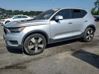 2019 Volvo XC40 Momentum с VIN YV4162UKXK2060334, выставлен на аукционе Copart как лот 55157335 с пробегом Не указан миль и Списание • Salvage title. История ставок и продаж доступна на DreamBid. Изображение 1.