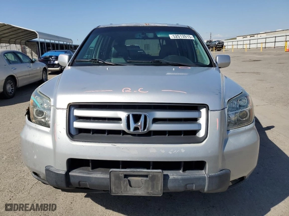 2006 Honda Pilot EX-L with RES with VIN 5FNYF28686B051729, listed as a Copart auction lot 52013915 with 155,598 mi miles and Salvage Title. Bid and sale history available at carsss.com. Image 5.