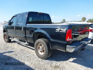 2001 Ford Super Duty F-250 XL with VIN 1FTNW21F71EB25519, listed as a IAAI auction lot 41501368 with 277,130 mi miles. Bid and sale history available at carsss.com. Image 3.
