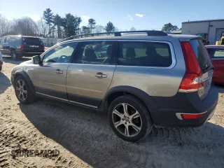 2014 Volvo XC70 T6 with VIN YV4902BZXE1178267, listed as a Copart auction lot 83909554 with 155,727 mi miles and Clean Title. Bid and sale history available at DreamBid. Image 2.