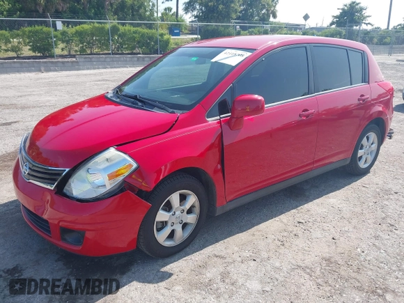 2012 Nissan Versa S z VIN 3N1BC1CP8CK274335, wystawiony jako IAAI lot #42418108 z przebiegiem 55 814 mil mil oraz . Historia ofert i sprzedaży dostępna na DreamBid. Obrazek 17.