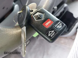 1997 Dodge Caravan LE z VIN 1B4GP54L5VB284083, wystawiony jako IAAI lot #42215384 z przebiegiem 220 000 mil mil oraz . Historia ofert i sprzedaży dostępna na DreamBid. Obrazek 11.
